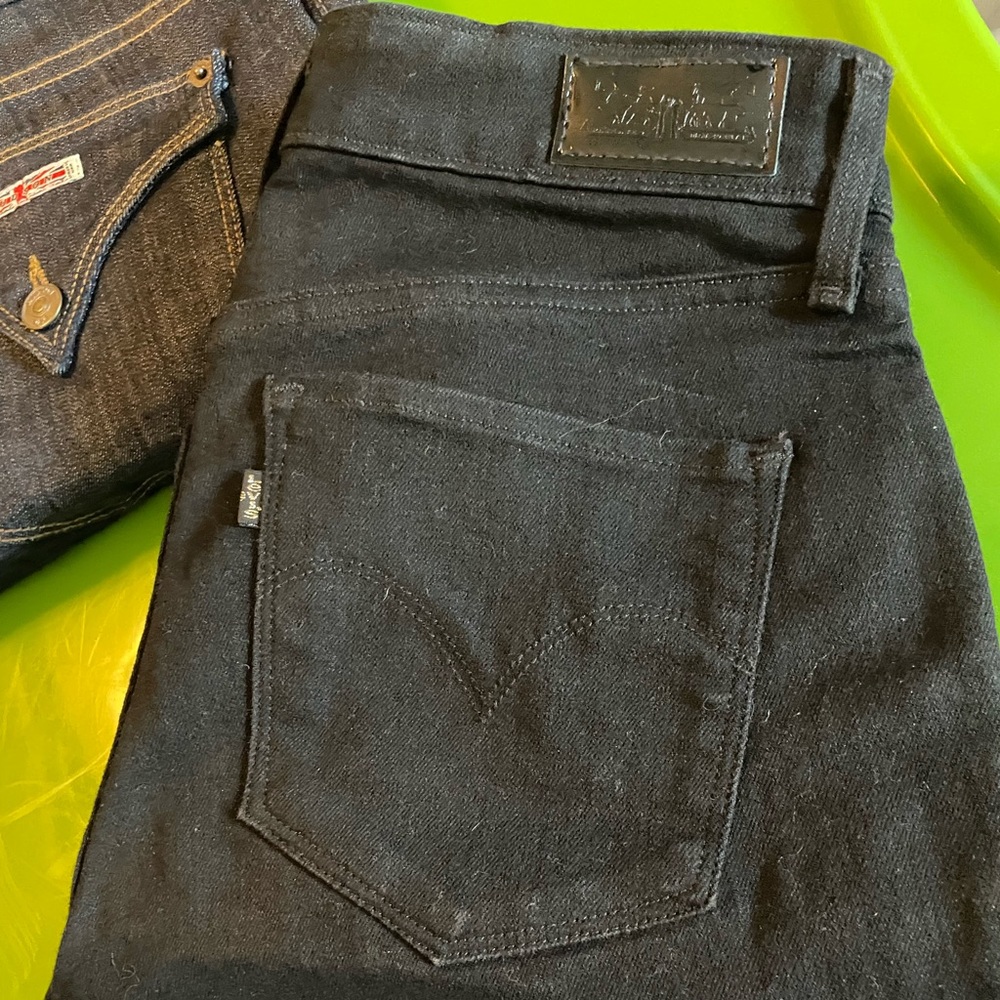 levis - Picture 2 of 2